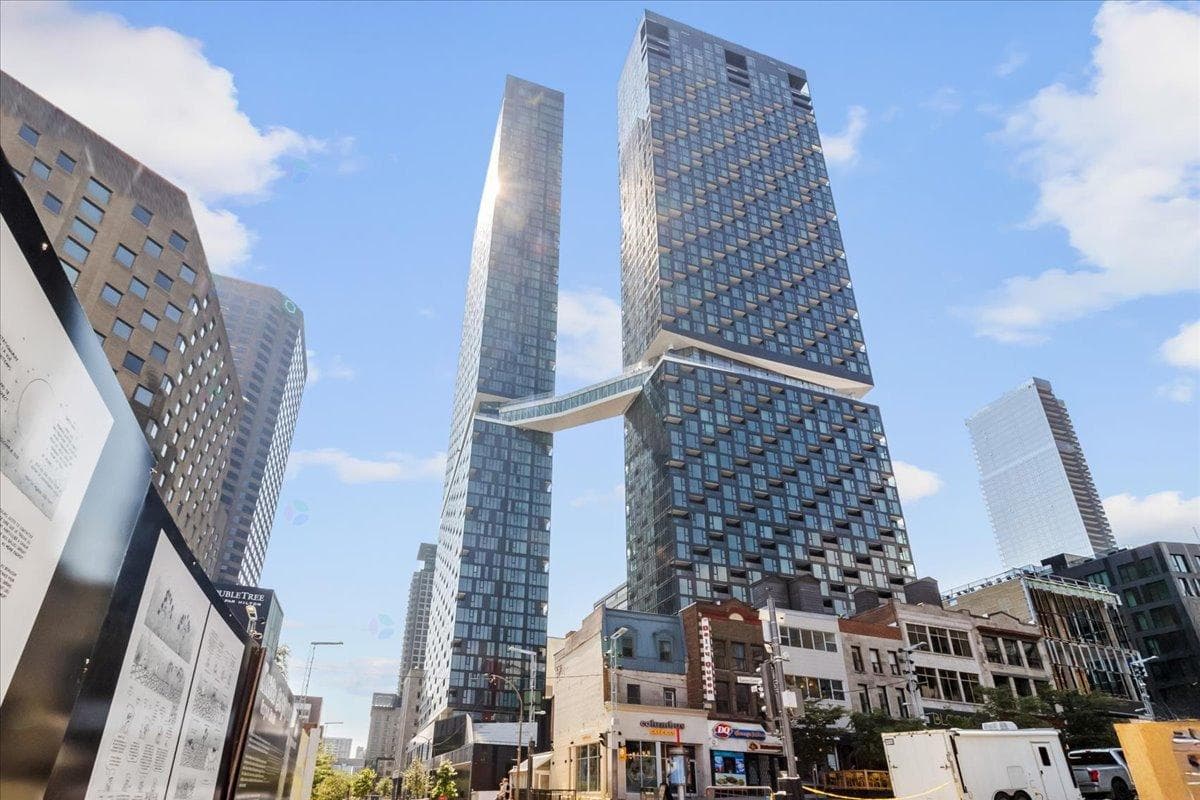 1210 Rue Jeanne-Mance, #4302, Montréal (Ville-Marie)