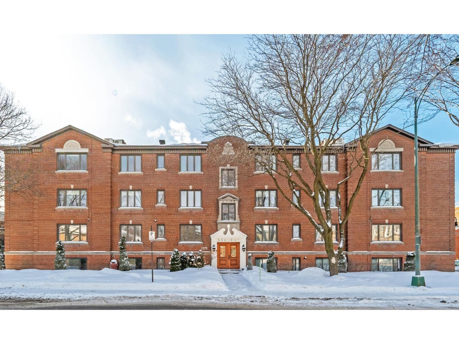 1270 Ch. Regent, #101, Mont-Royal