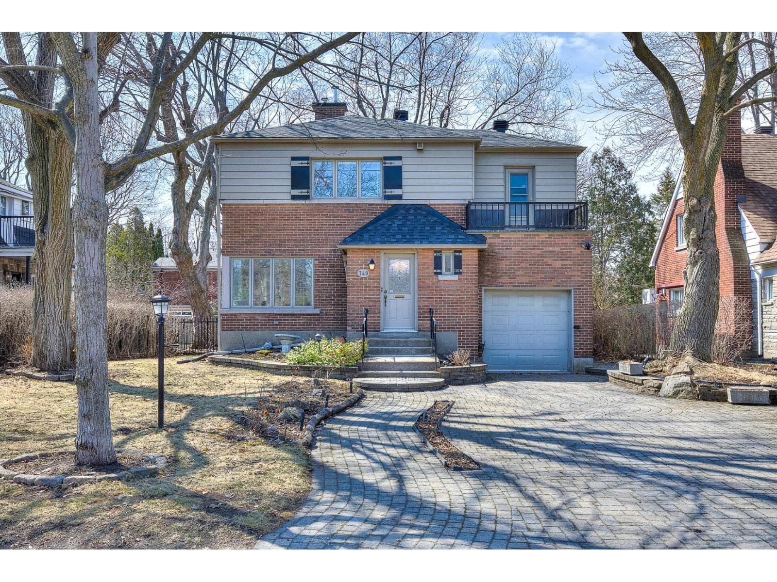 740 Ch. Aberdare, Mont-Royal