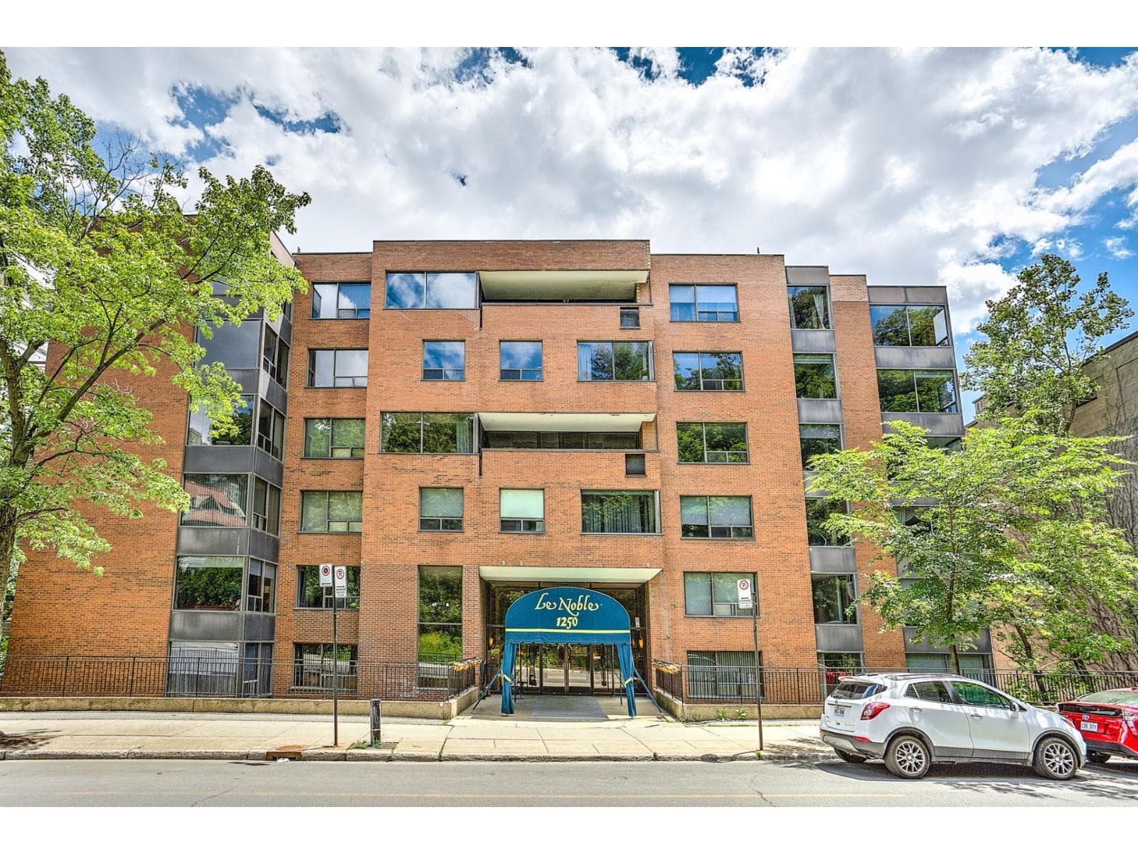 1250 Av. des Pins O., #170, Montréal (Ville-Marie)