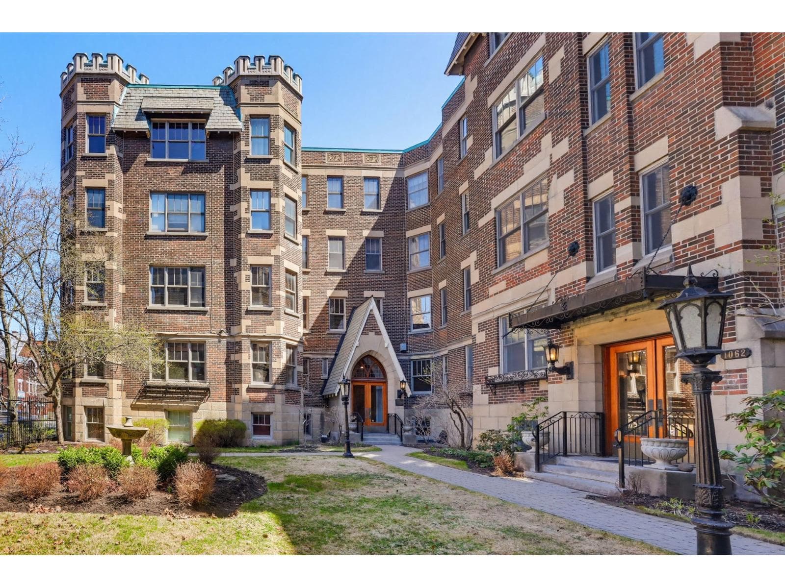 1060 Av. Bernard, #10, Montréal (Outremont)