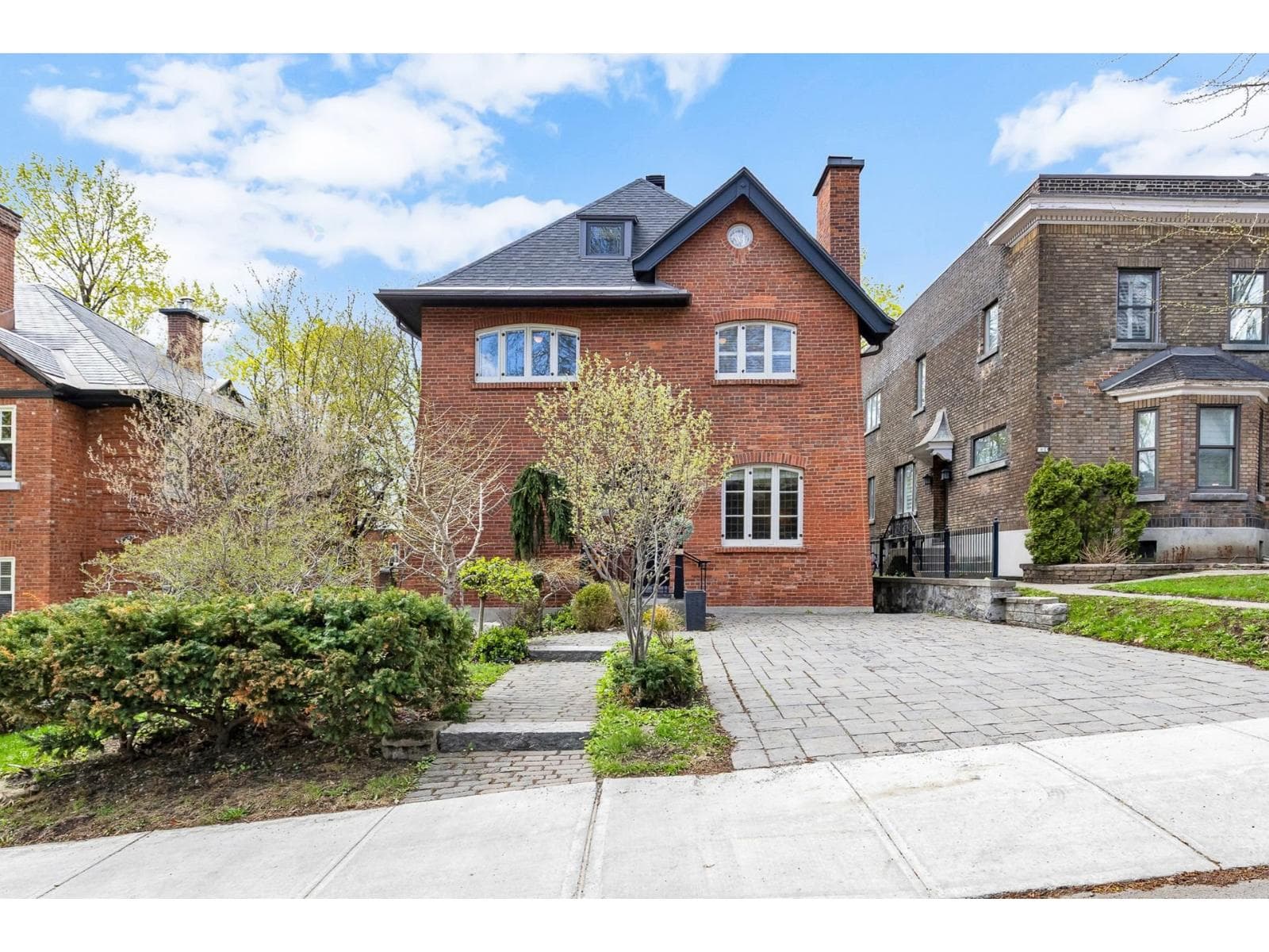 632 Av. Grosvenor, Westmount