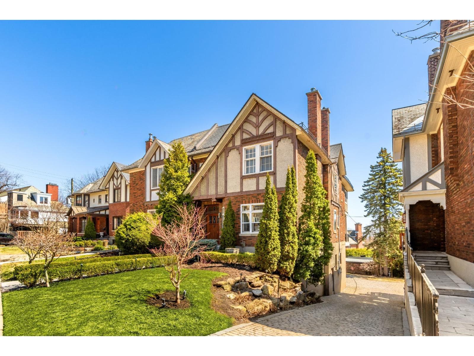 8 Av. Grenville, Westmount
