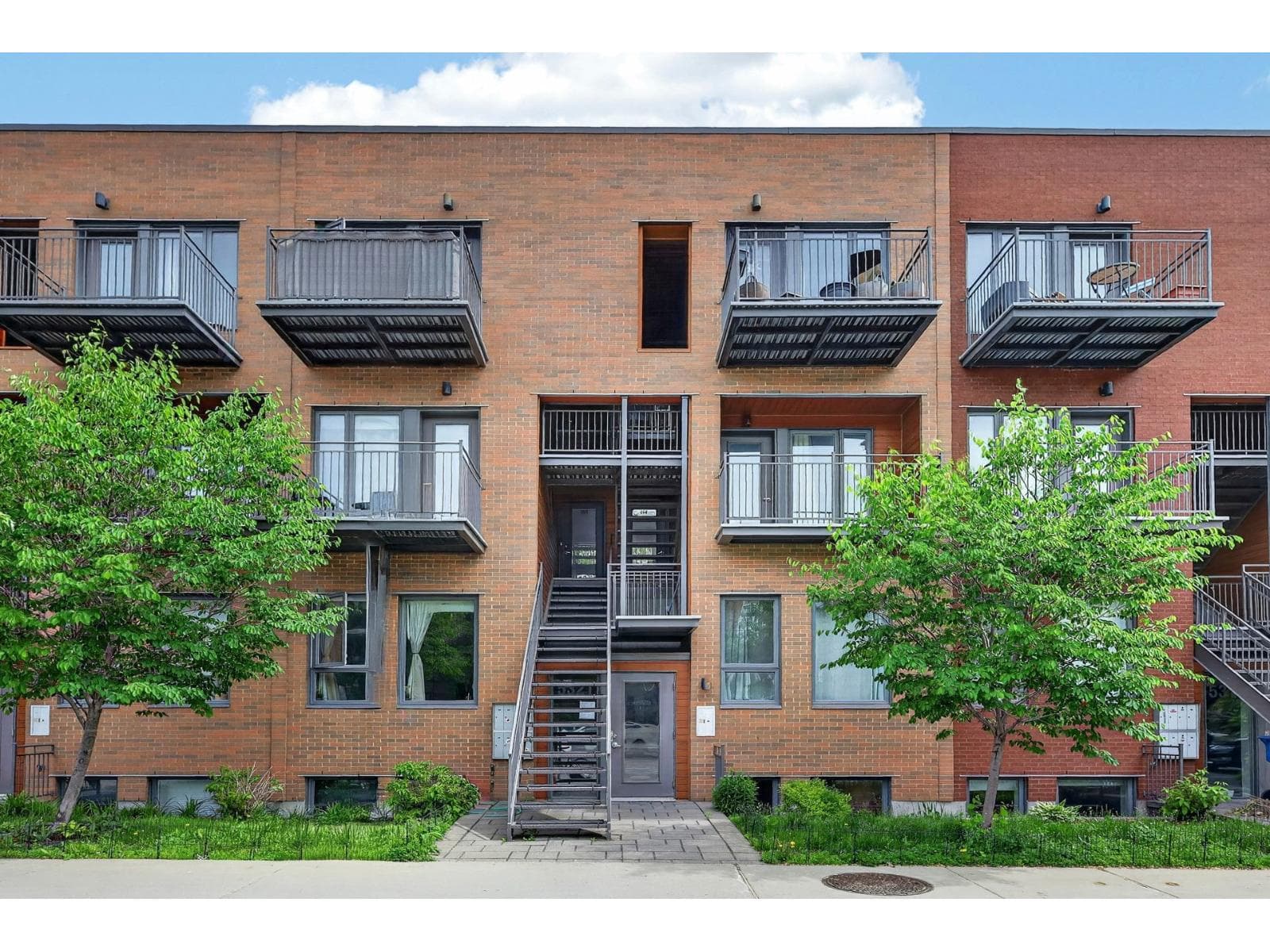 5321 Rue St-Denis, #202, Montréal (Le Plateau-Mont-Royal)