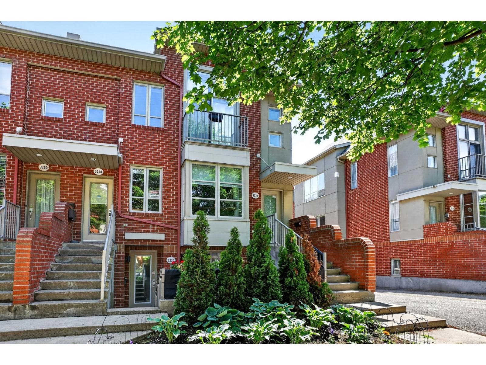 3224 Av. du Mont-Royal E., Montréal (Rosemont/La Petite-Patrie)