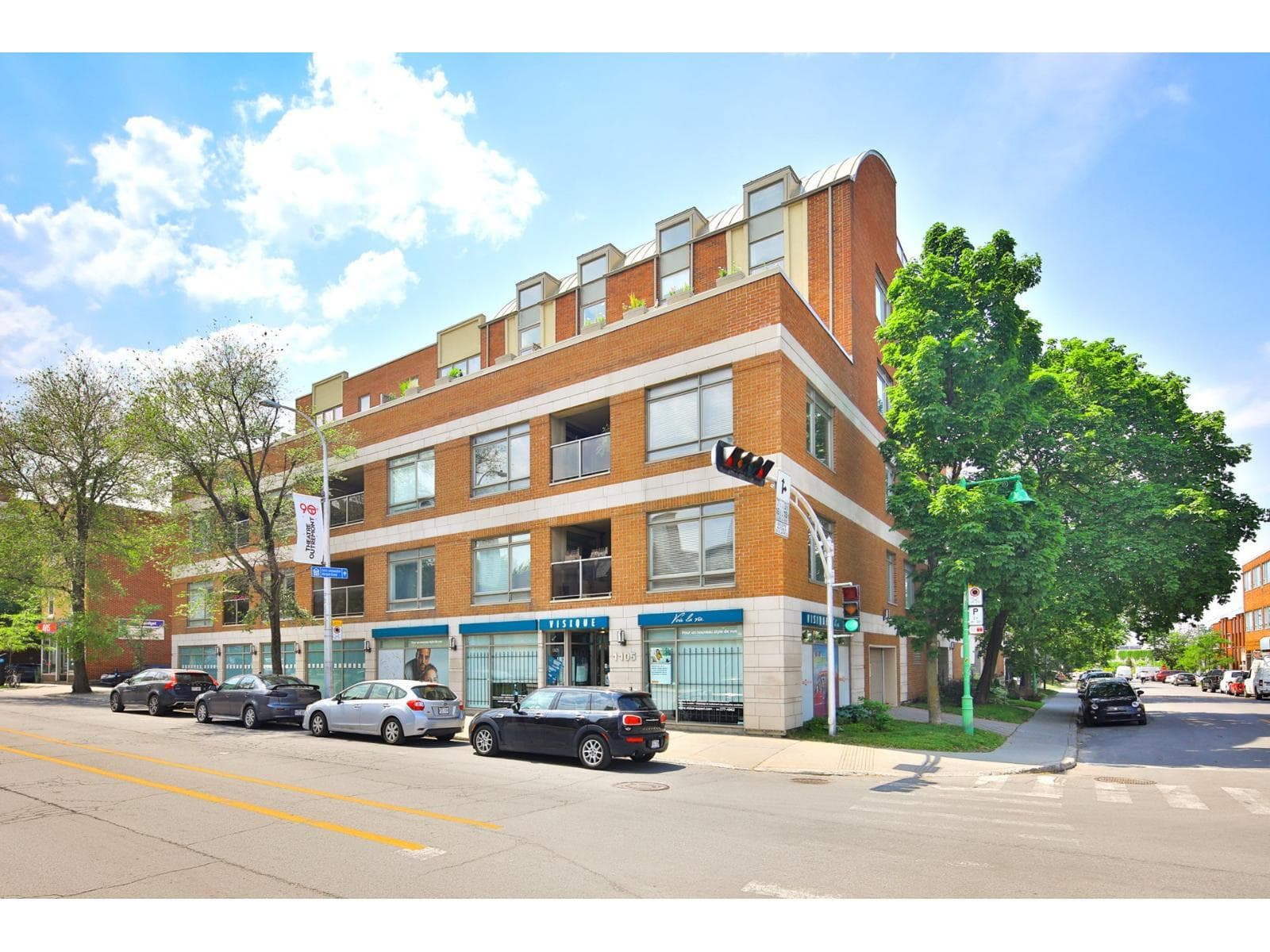 828 Av. Querbes, #301, Montréal (Outremont)
