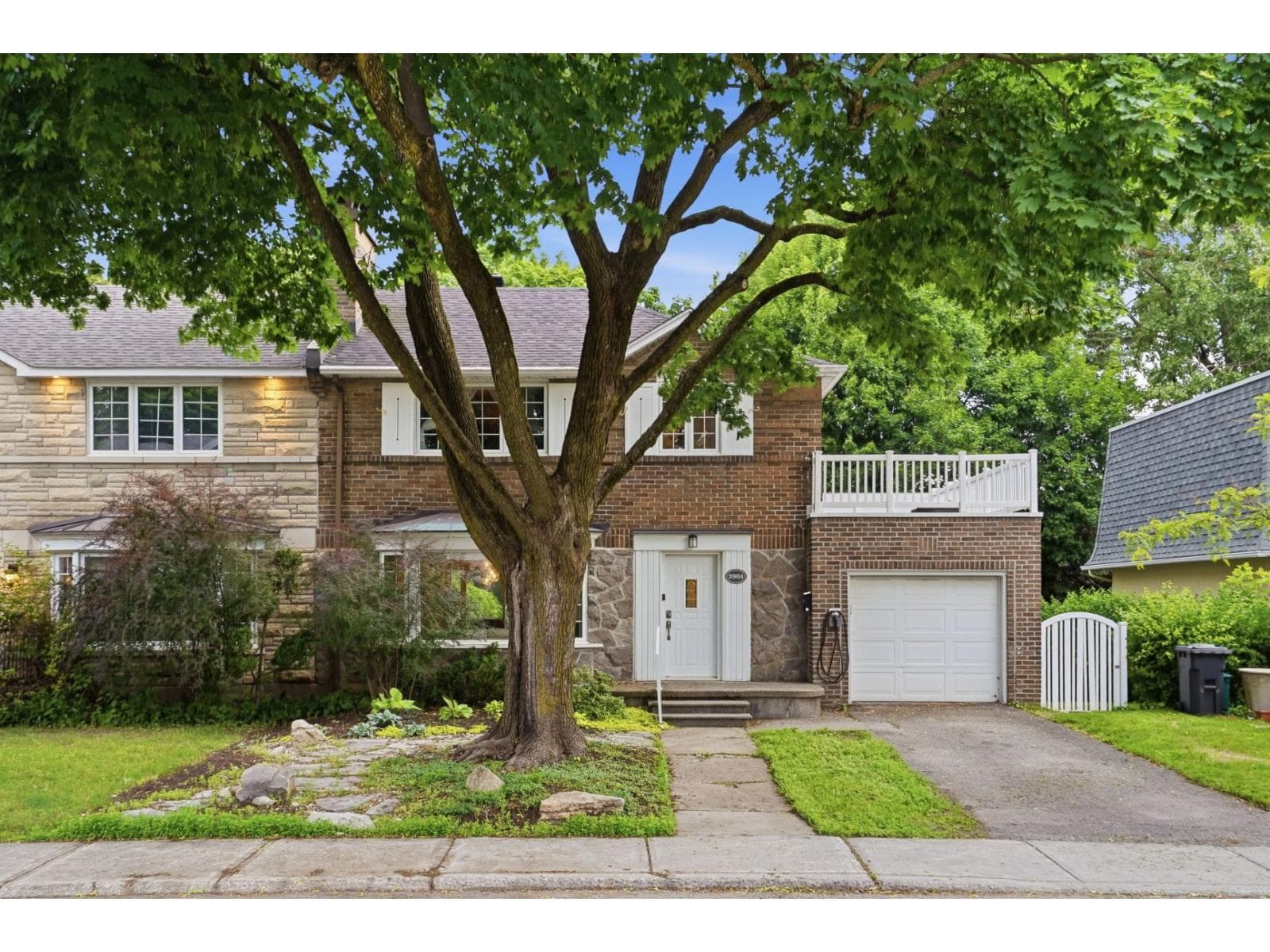 2901 Av. Douglas, Montréal (Côte-des-Neiges/Notre-Dame-de-Grâce)