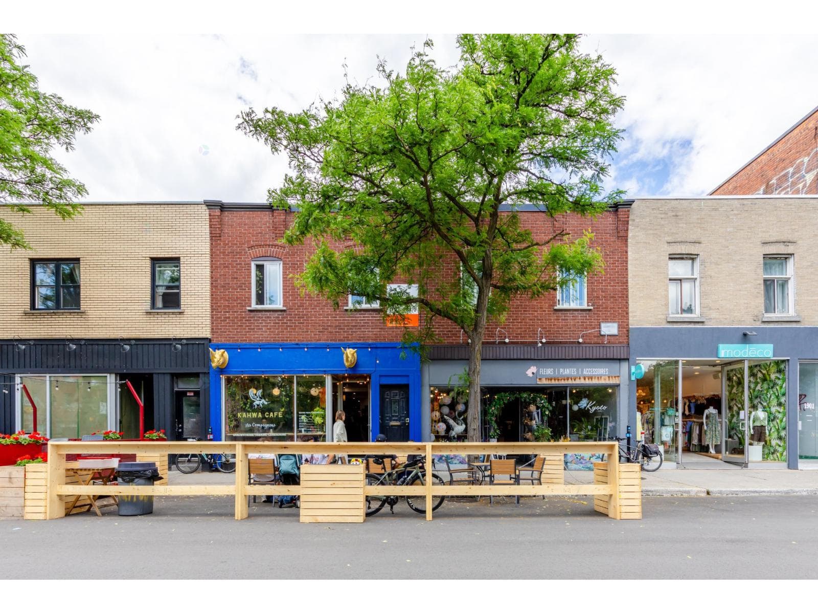 1887-1893 Av. du Mont-Royal E., Montréal (Le Plateau-Mont-Royal)