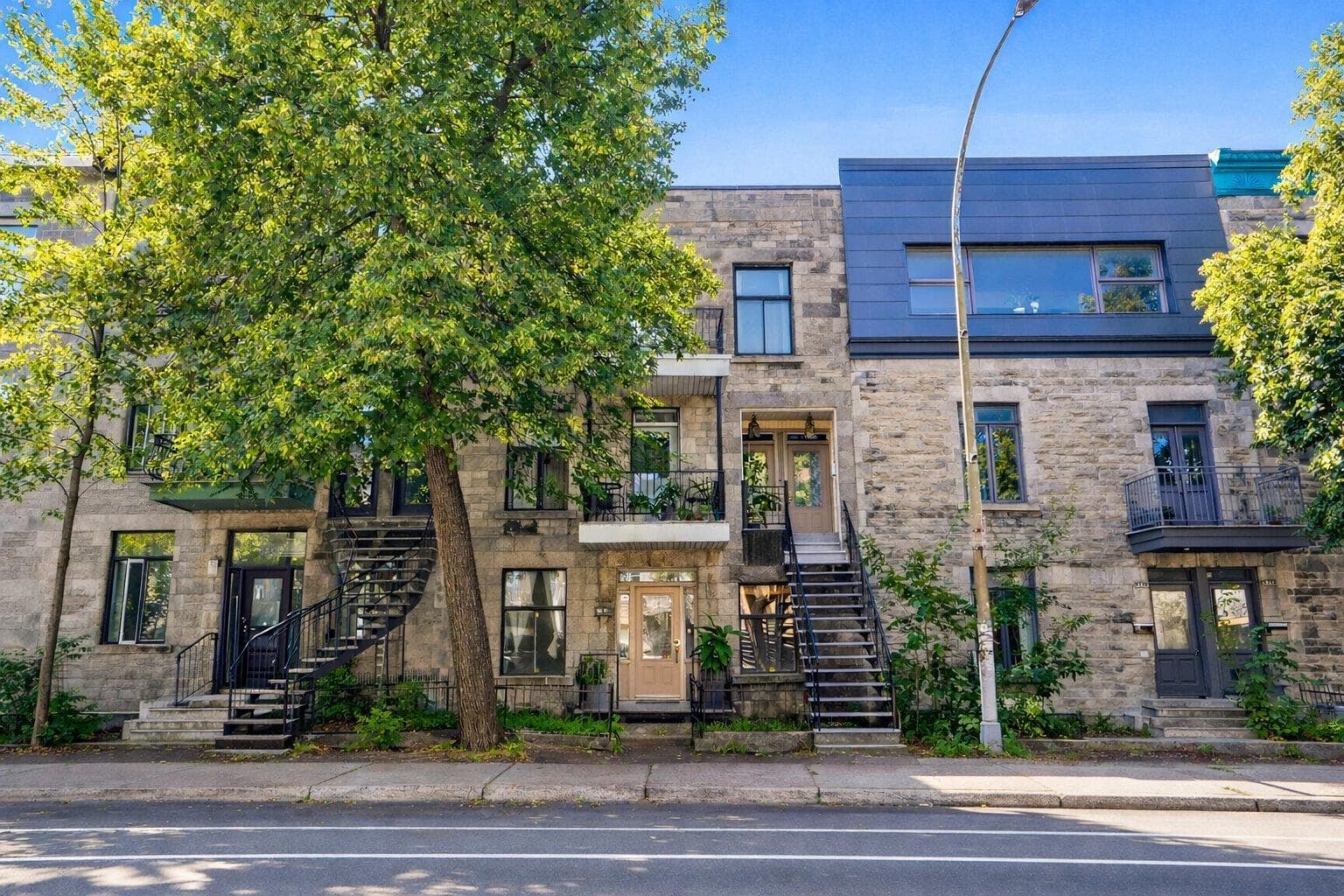 5704-5708 Rue St-Urbain, Montréal (Le Plateau-Mont-Royal)