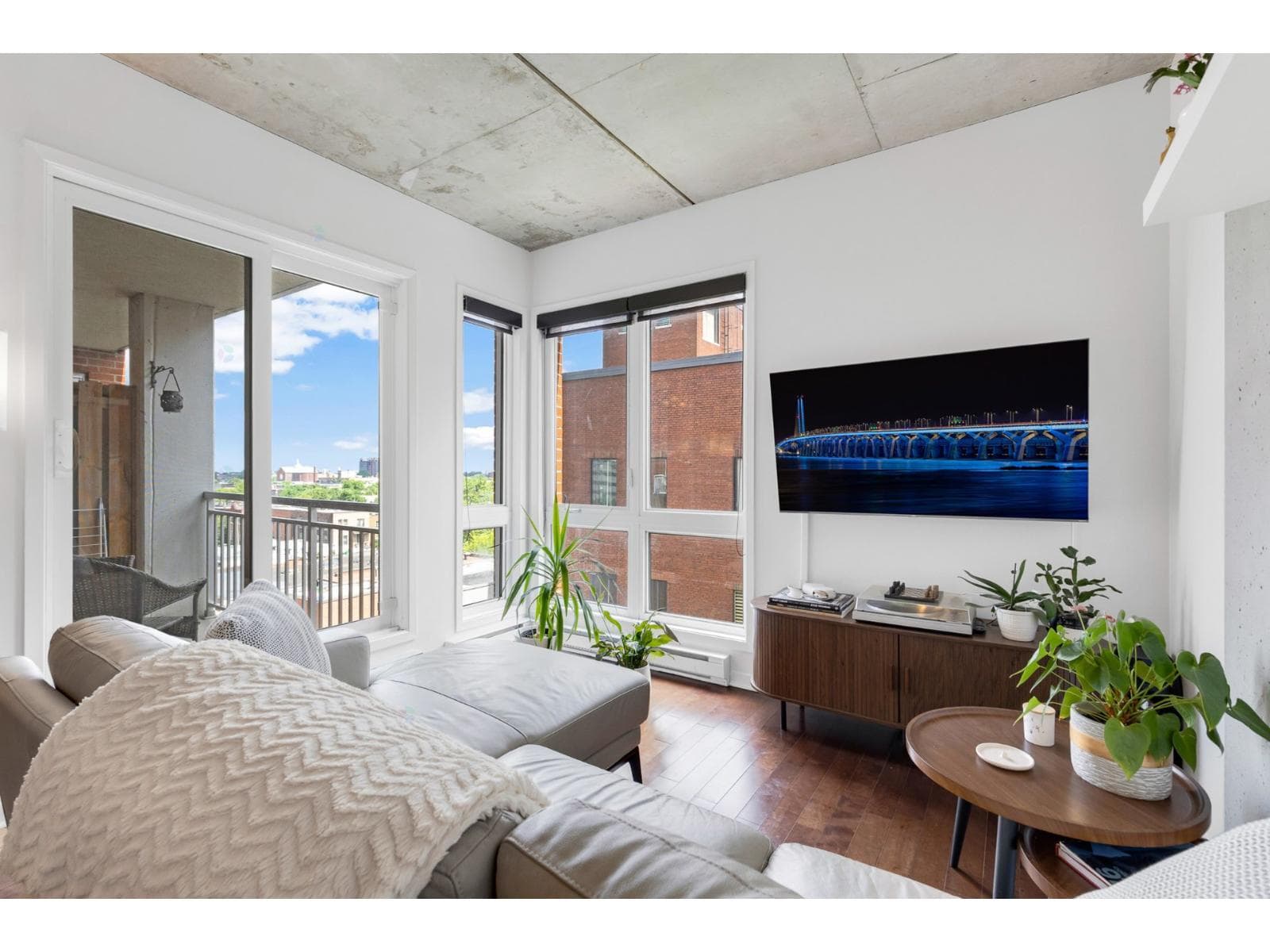 6363 Boul. St-Laurent, #603, Montréal (Rosemont/La Petite-Patrie)
