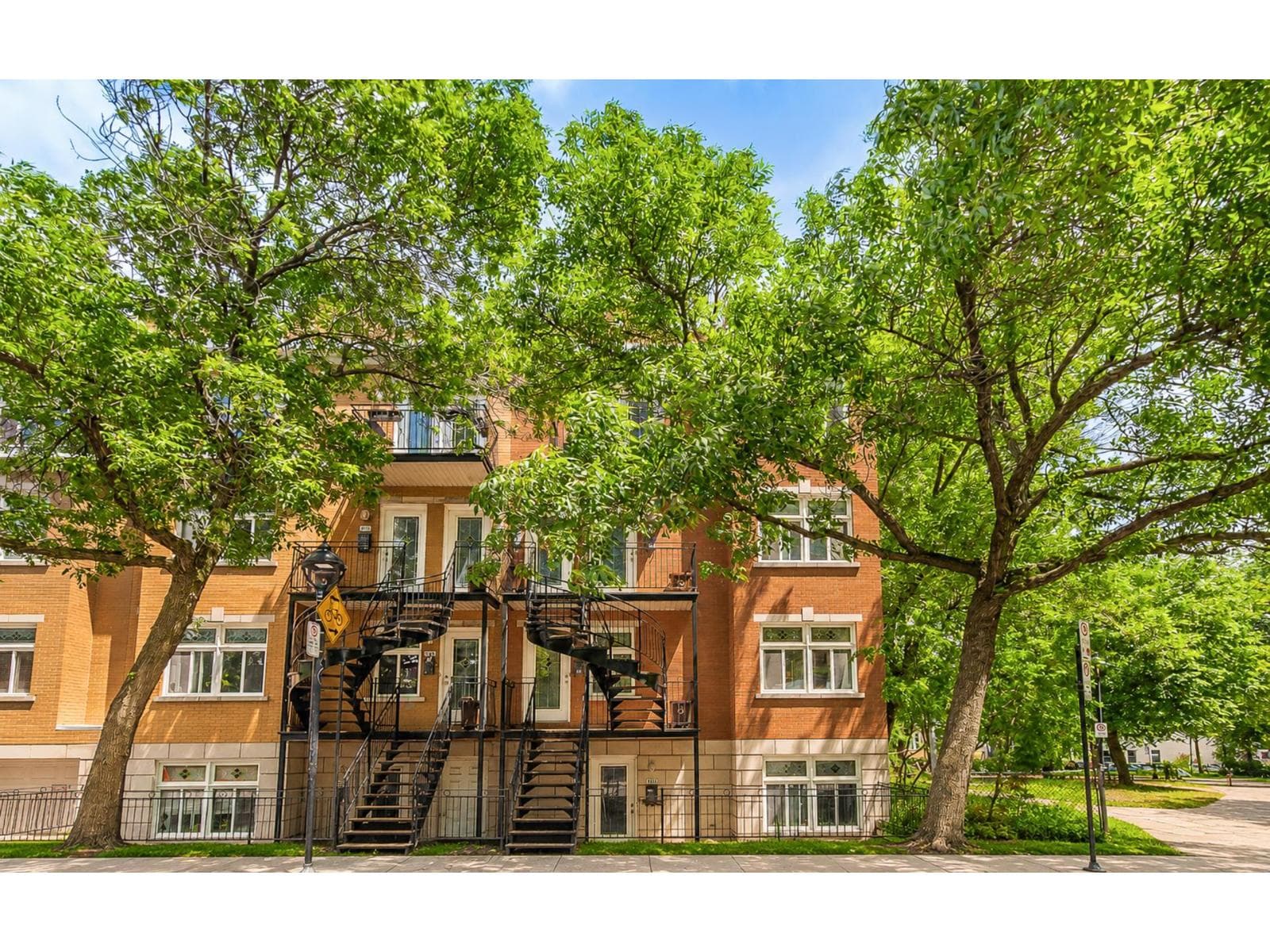 4755 Av. Henri-Julien, Montréal (Le Plateau-Mont-Royal)