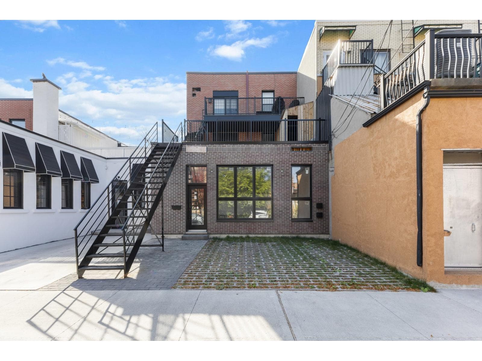 7592 Rue St-André, Montréal (Villeray/Saint-Michel/Parc-Extension)