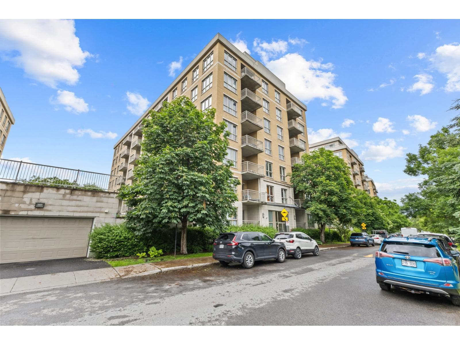 8540 Rue Raymond-Pelletier, #409, Montréal (Ahuntsic-Cartierville), Quebec H2M0A1 - photo 1