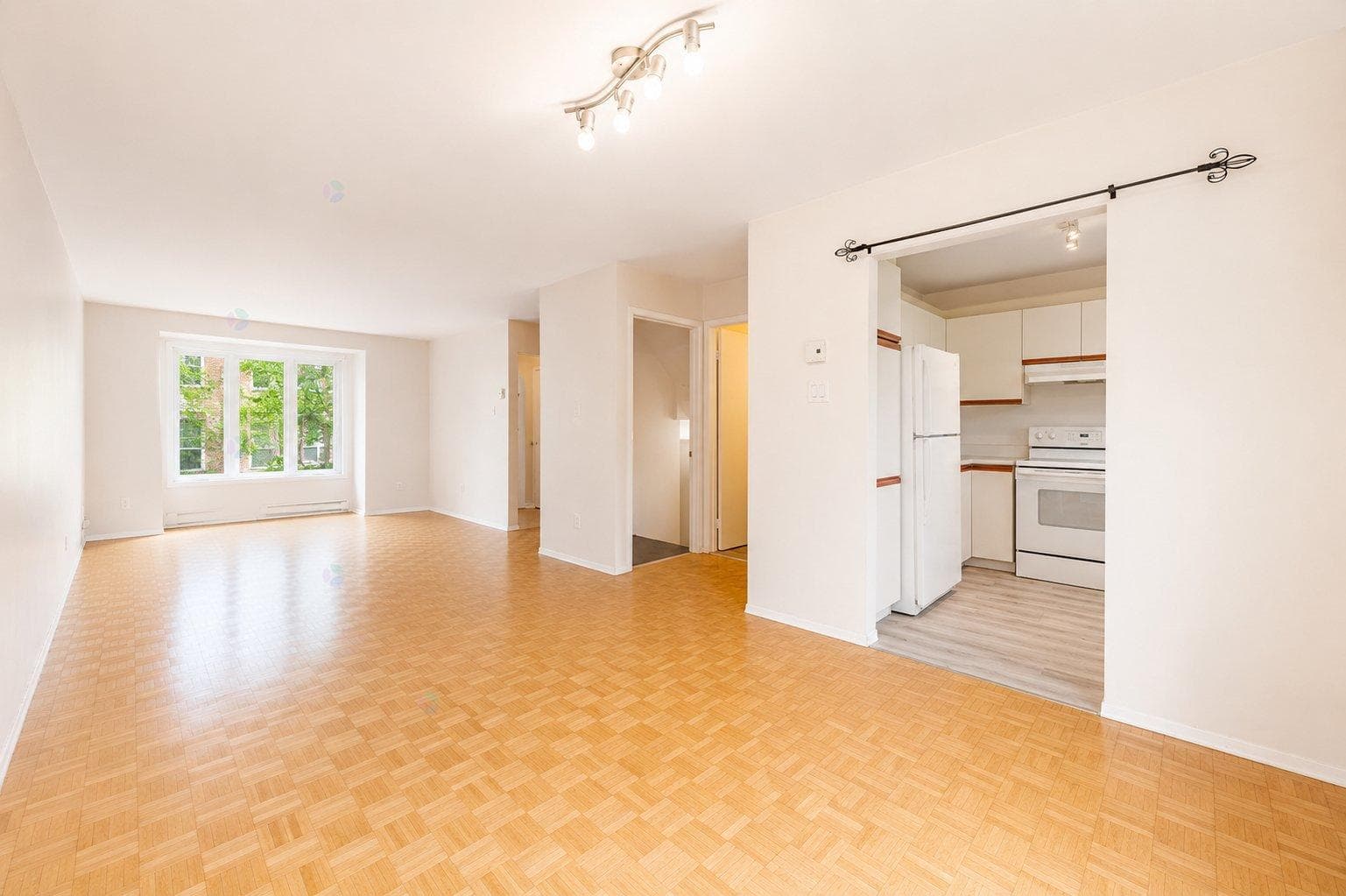2055 Rue Workman, Montréal (Le Sud-Ouest), Quebec H3J2R4 - photo 1