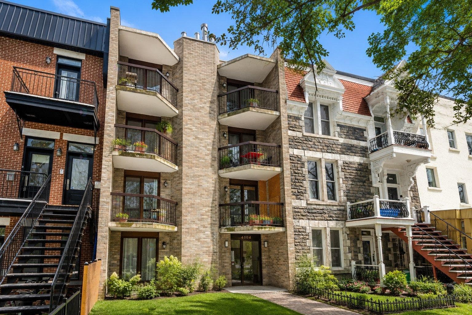 4004 Av. du Parc-La Fontaine, #8, Montréal (Le Plateau-Mont-Royal), Quebec H2L3M7 - photo 1