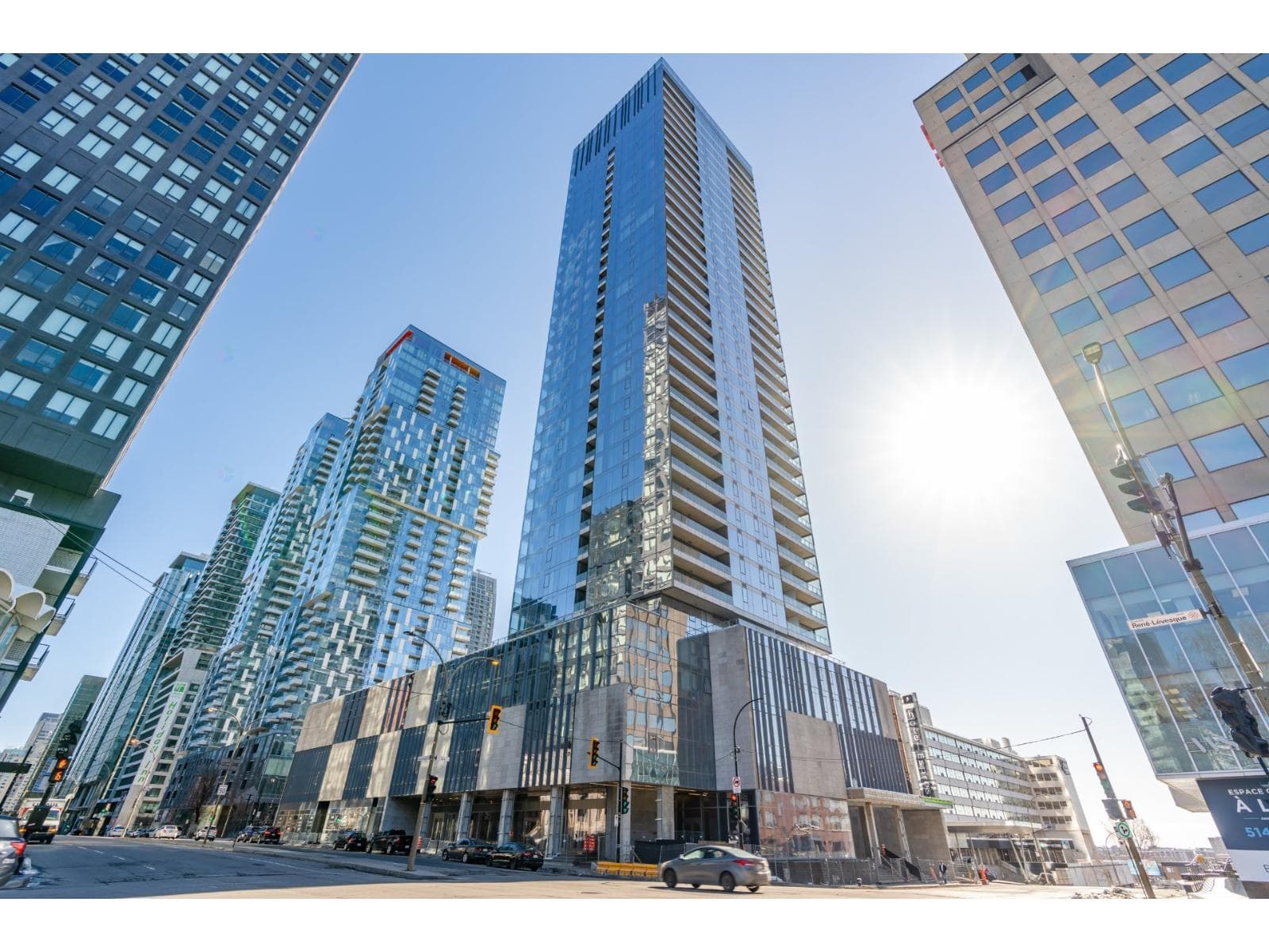 1500 Boul. René-Lévesque O., #1310, Montréal (Ville-Marie), Quebec H3G0H6 - photo 1