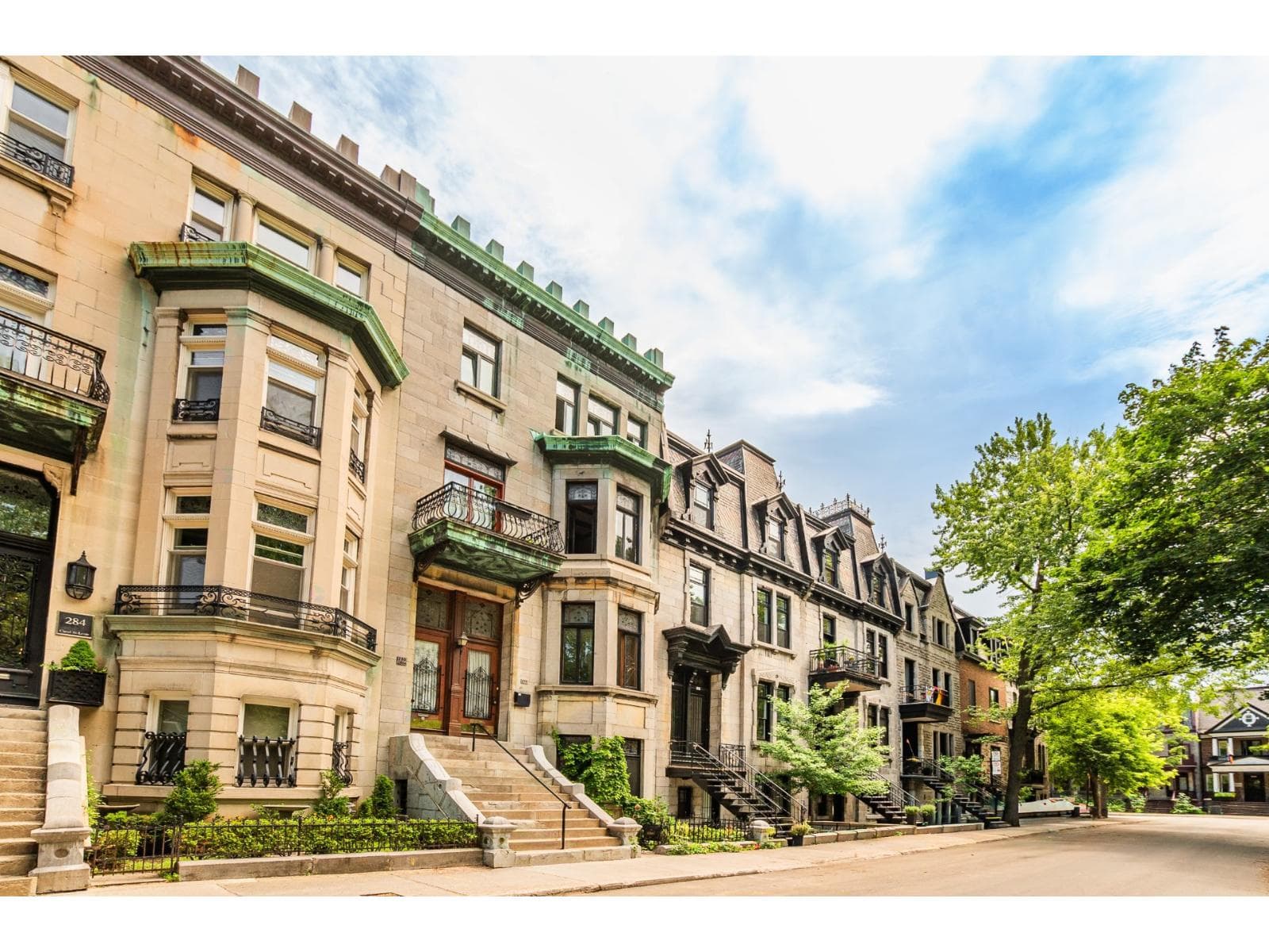 276 Rue du Square-St-Louis, Montréal (Le Plateau-Mont-Royal), Quebec H2X1A4 - photo 1