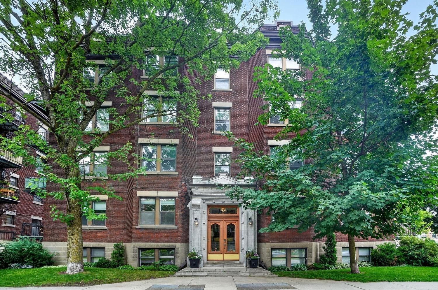 1490 Av. Bernard, #12, Montréal (Outremont), Quebec H2V1W6 - photo 1