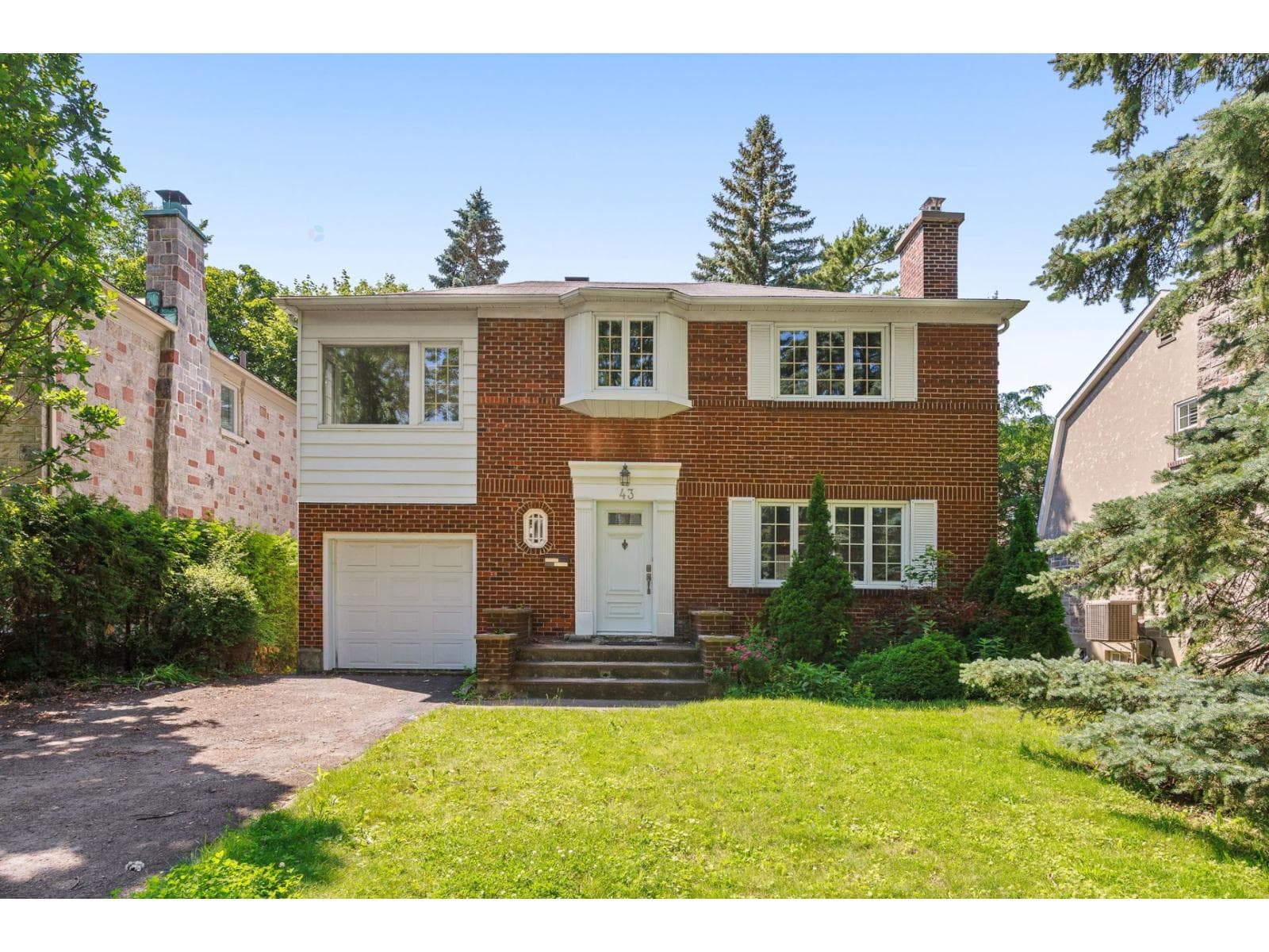 43 Av. Vivian, Mont-Royal, Quebec H3P1N5 - photo 1