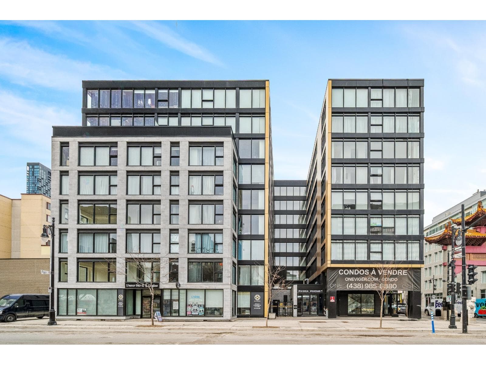 1 Av. Viger O., #809, Montréal (Ville-Marie), Quebec H2Z1E6 - photo 1