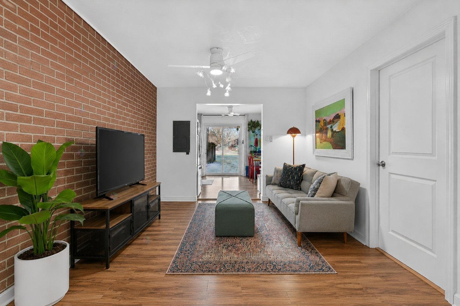 1963 Rue Fullum, Montréal (Ville-Marie), Quebec H2K3N3 - photo 1