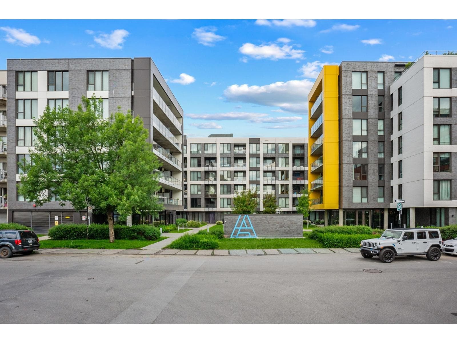 75 Rue De Castelnau O., #319, Montréal (Villeray/Saint-Michel/Parc-Extension), Quebec H2R0B9 - photo 1