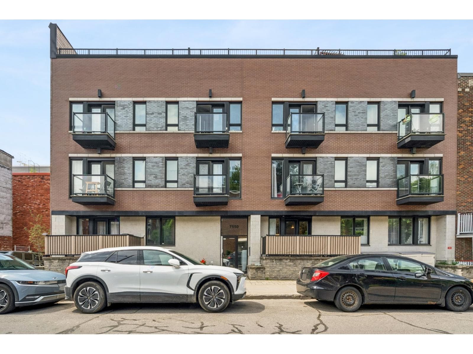 7550 Rue St-Dominique, #101, Montréal (Villeray/Saint-Michel/Parc-Extension), Quebec H2R1X5 - photo 1