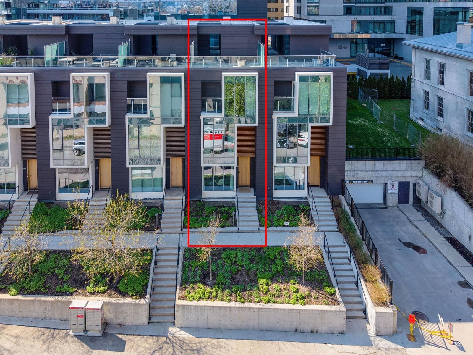 1403 Av. Overdale, Montréal (Ville-Marie), Quebec H3G0E2 - photo 1