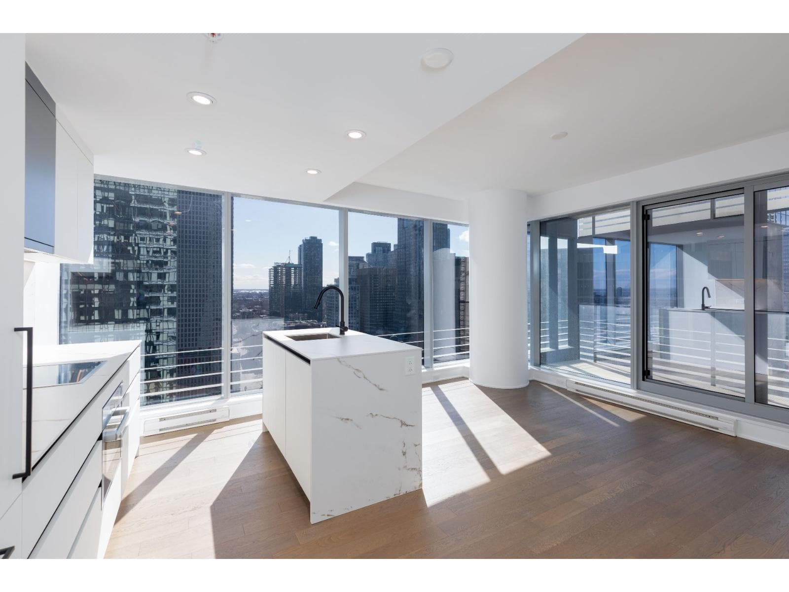 720 Rue St-Jacques, #2309, Montréal (Ville-Marie), Quebec H3C1A1 - photo 1