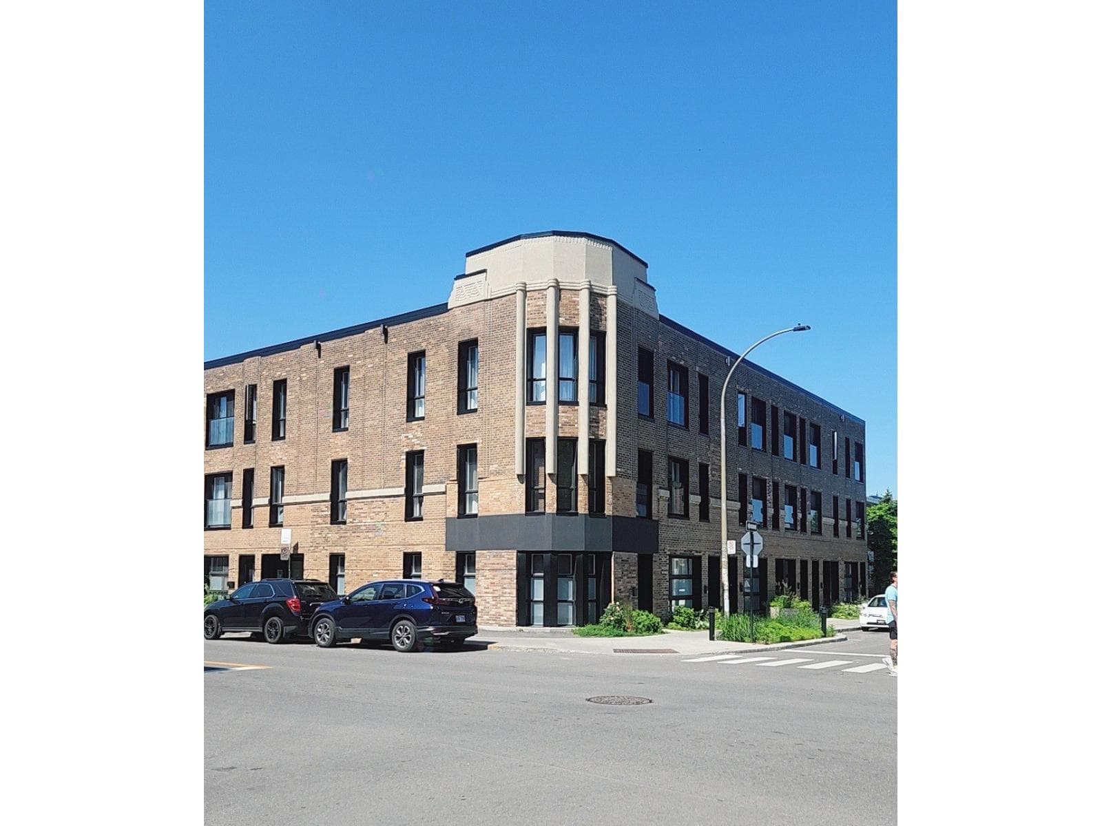 451 Av. Ogilvy, #203, Montréal (Villeray/Saint-Michel/Parc-Extension), Quebec H3N1M7 - photo 1