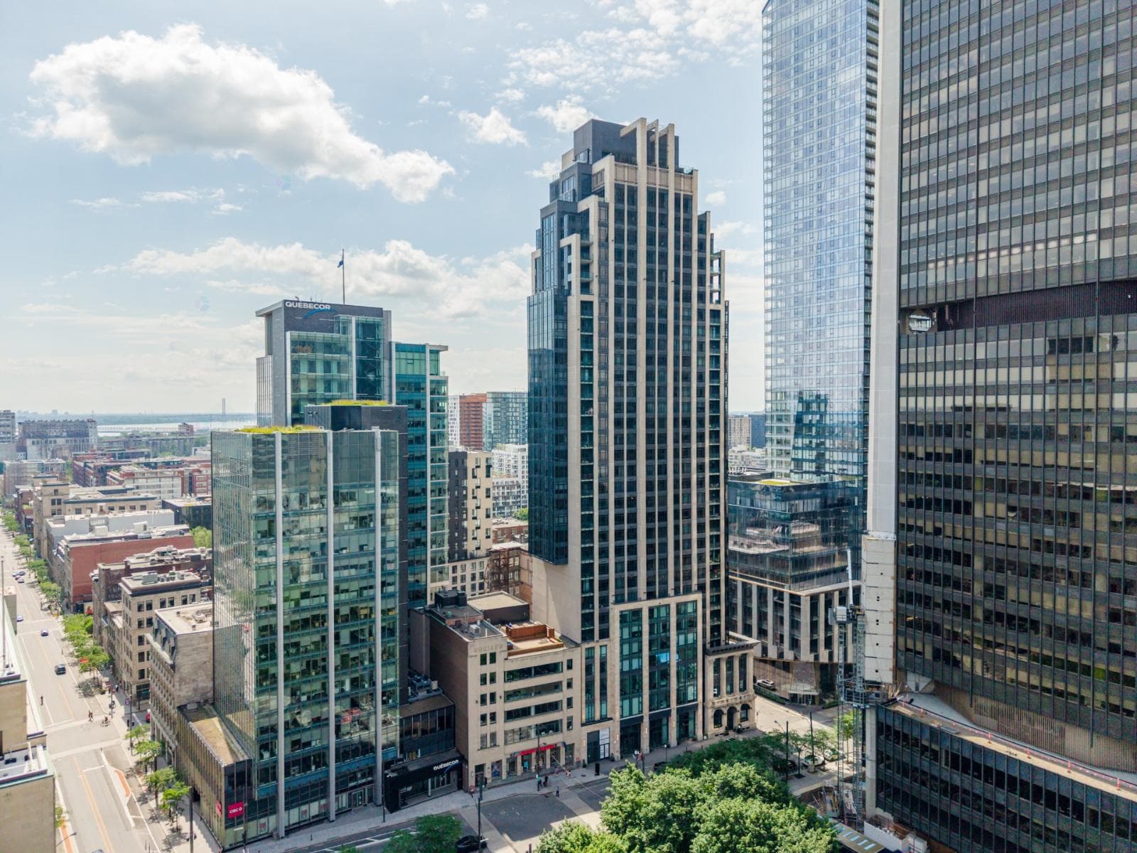720 Rue St-Jacques, #3906, Montréal (Ville-Marie), Quebec H3C1A1 - photo 1