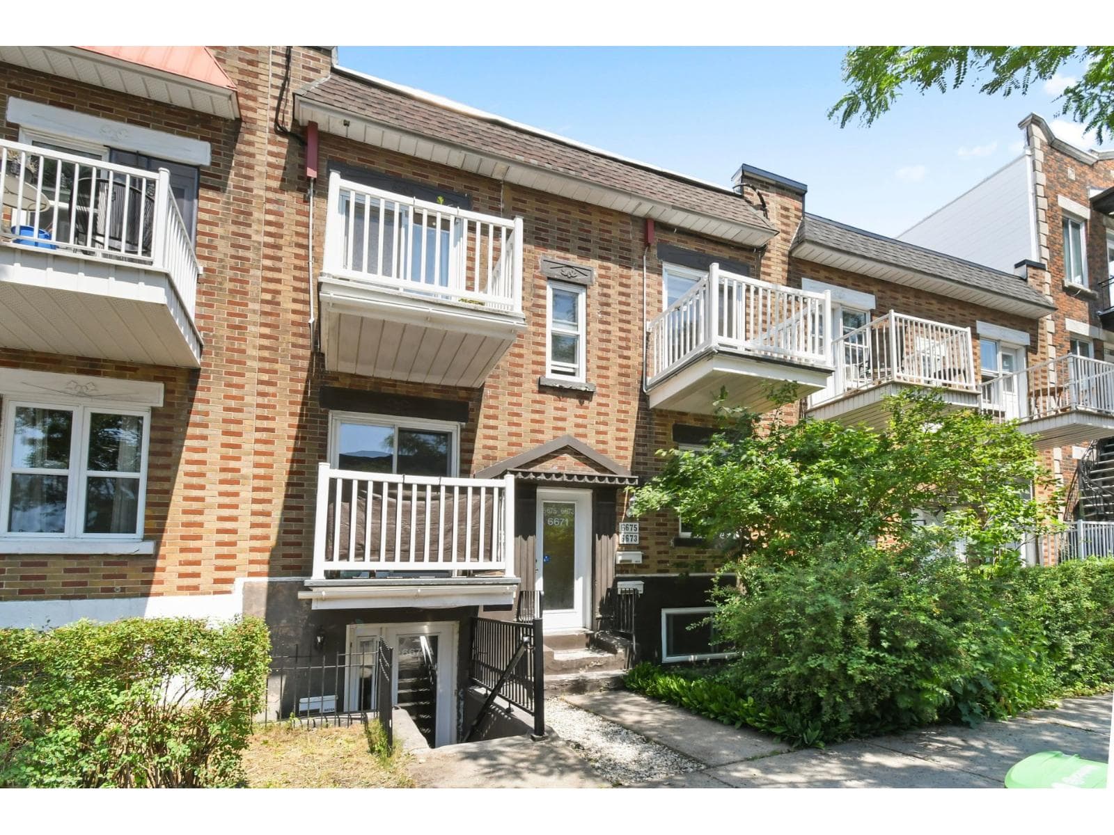 6675A Rue D'Iberville, Montréal (Rosemont/La Petite-Patrie), Quebec H2G2C7 - photo 1