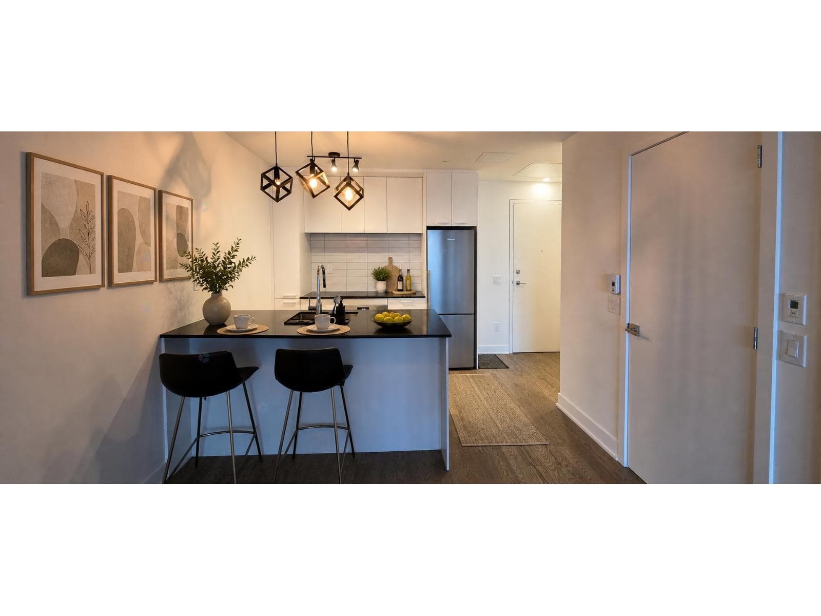 1150 Boul. René-Lévesque E., #702, Montréal (Ville-Marie), Quebec H2L0J6 - photo 1