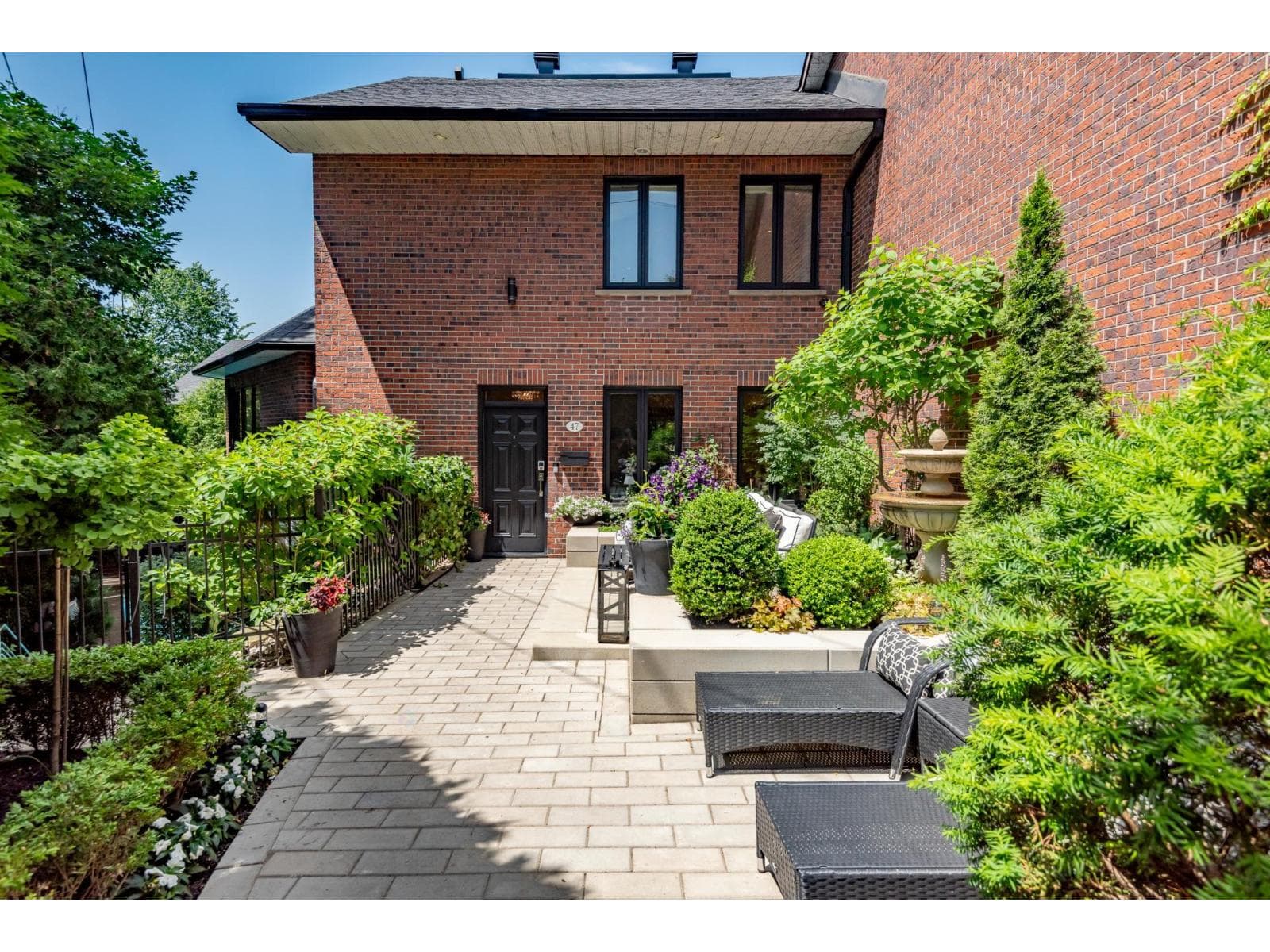 47Z Tsse les Hautvilliers, Montréal (Outremont), Quebec H2V4P1 - photo 1