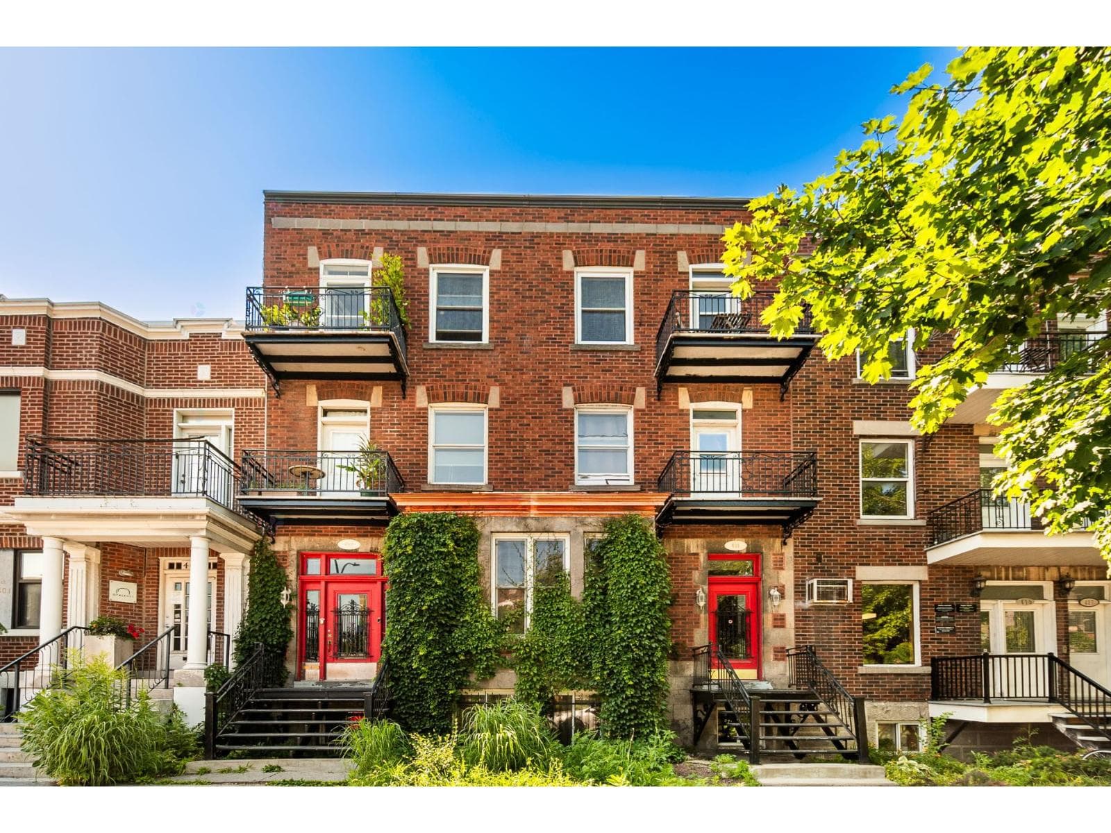 407 Boul. St-Joseph E., #2, Montréal (Le Plateau-Mont-Royal), Quebec H2J1J6 - photo 1