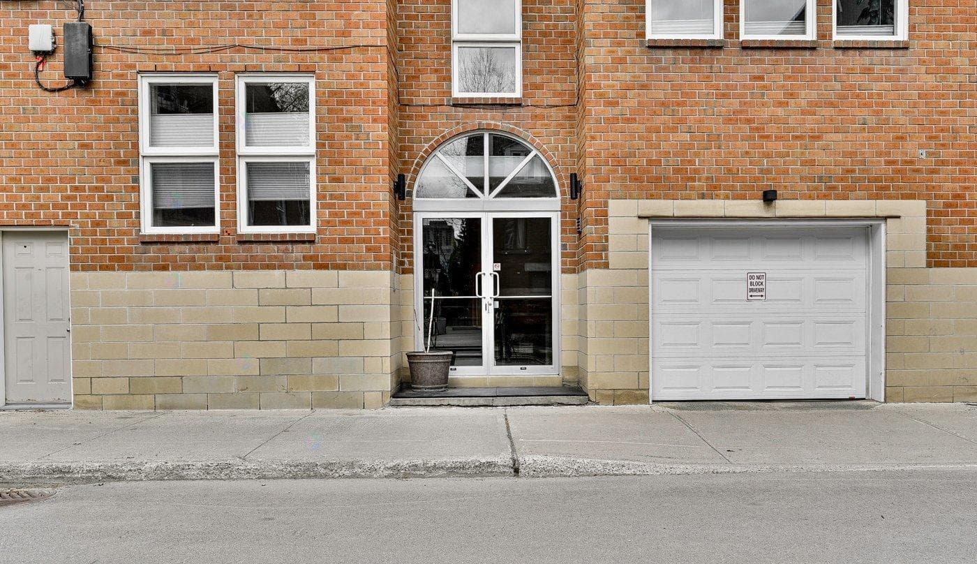 2023 Rue Panet, #2, Montréal (Ville-Marie), Quebec H2L3A4 - photo 1
