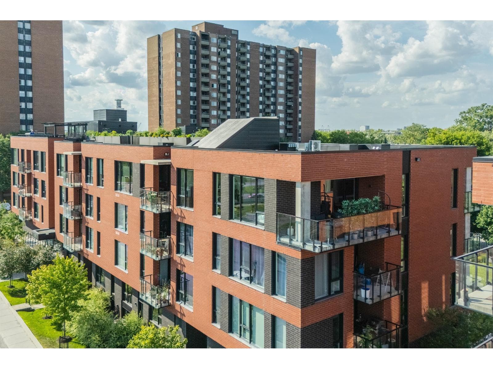 375 Rue Joliette, #409, Longueuil (Le Vieux-Longueuil), Quebec J4K0C1 - photo 1