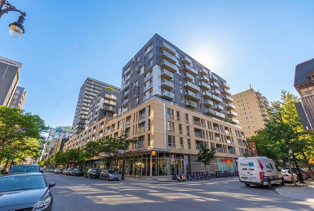 1414 Rue Chomedey, #1052, Montréal (Ville-Marie), Quebec H3H0A2 - photo 1