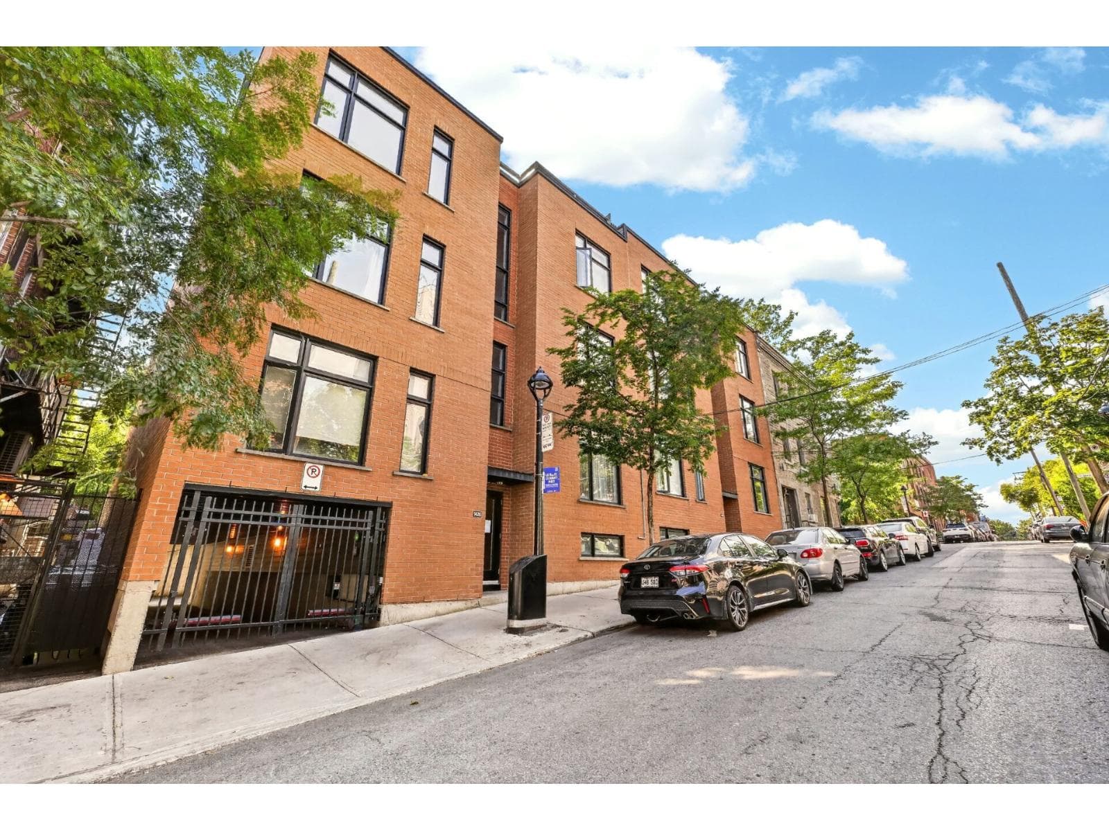1420 Rue Panet, Montréal (Ville-Marie), Quebec H2L2Z1 - photo 1