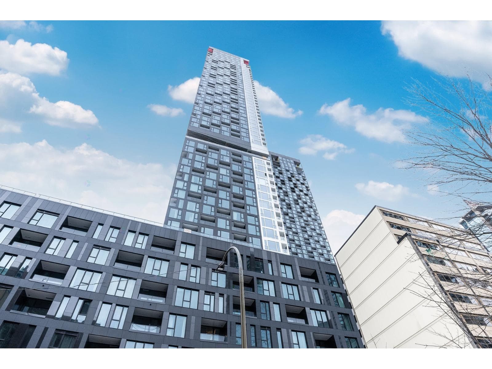 1245 Rue De Bleury, #3616, Montréal (Ville-Marie), Quebec H3B0C2 - photo 1