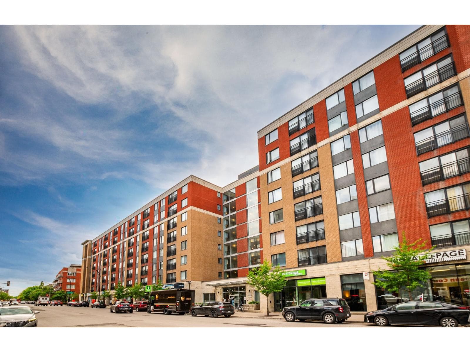 1225 Rue Notre-Dame O., #824, Montréal (Ville-Marie), Quebec H3C6S3 - photo 1
