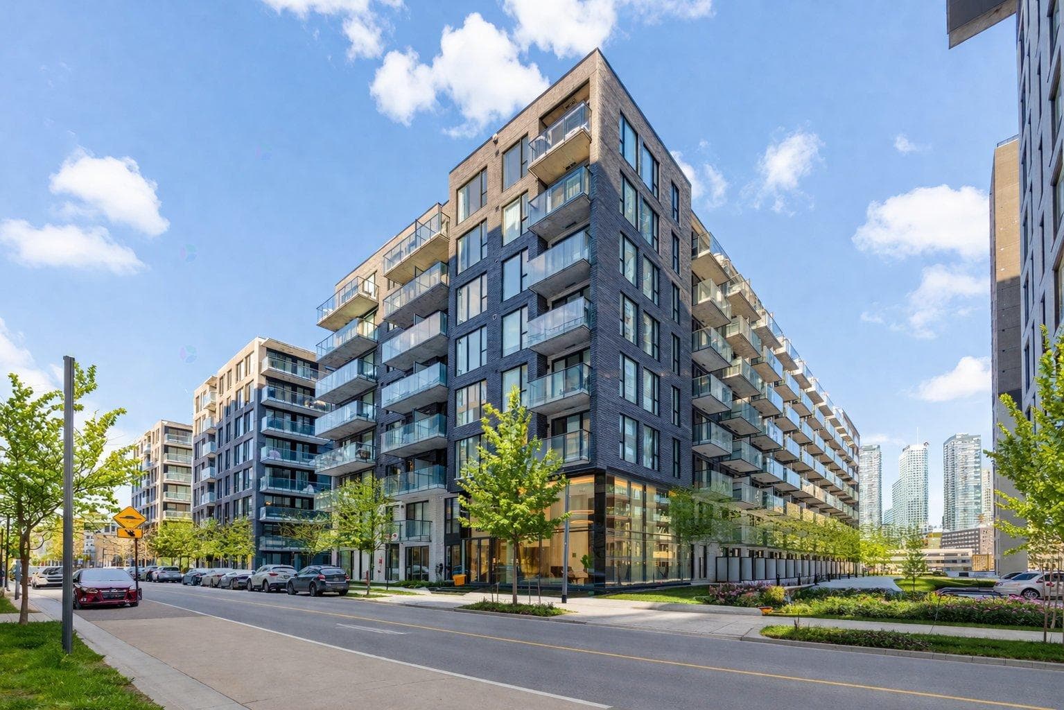 1485 Rue des Bassins, #324B, Montréal (Le Sud-Ouest), Quebec H3C1B7 - photo 1