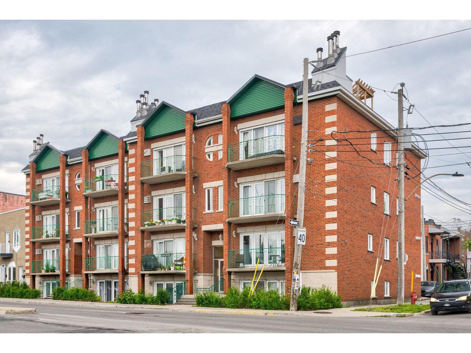 4245 Boul. Rosemont, #6, Montréal (Rosemont/La Petite-Patrie), Quebec H1T2C6 - photo 1
