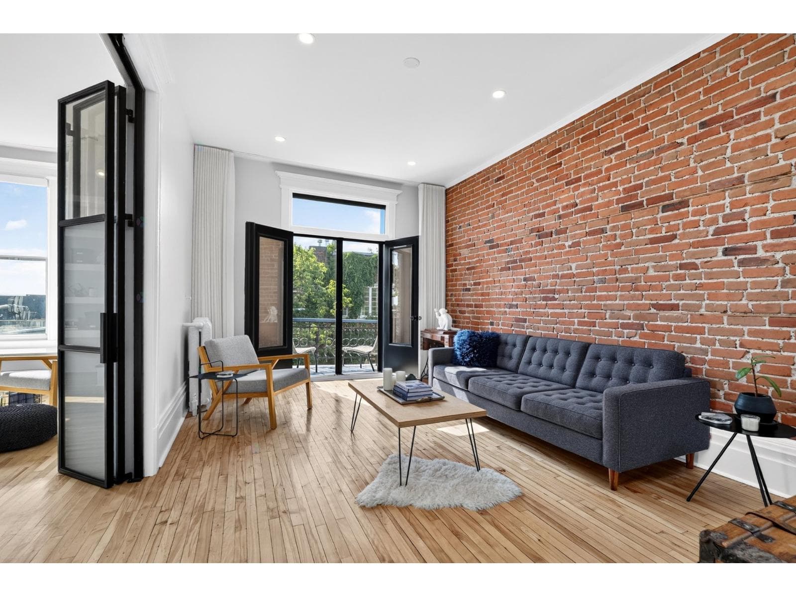 371 Rue Édouard-Charles, Montréal (Le Plateau-Mont-Royal), Quebec H2V2N1 - photo 1
