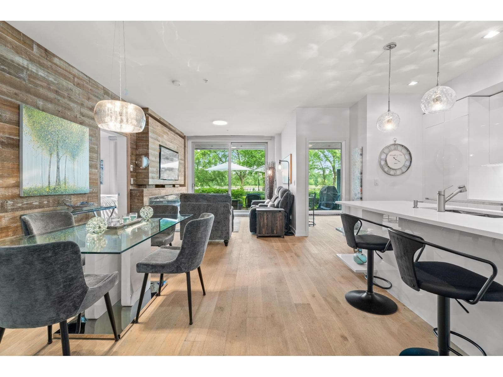 2365 Rue St-Patrick, #A102, Montréal (Le Sud-Ouest), Quebec H3K1B3 - photo 1