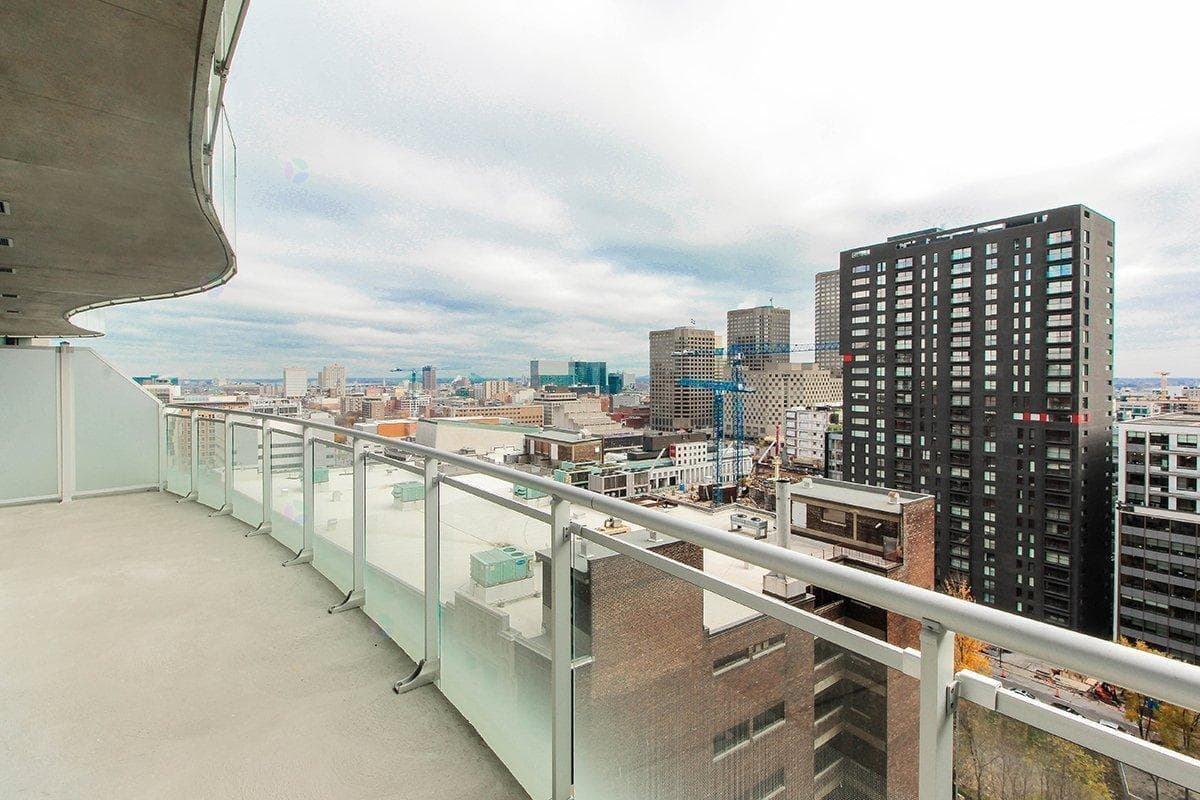 405 Rue de la Concorde, #1704, Montréal (Ville-Marie), Quebec H3A0H1 - photo 1