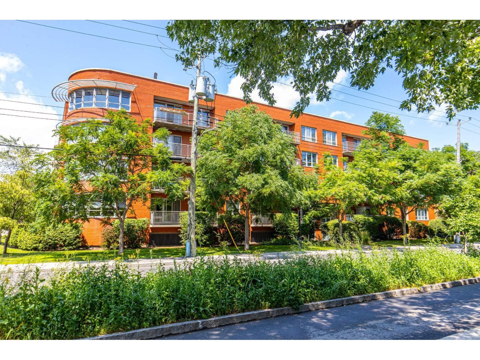 1205 Rue St-Grégoire, #412, Montréal (Le Plateau-Mont-Royal), Quebec H2J0A4 - photo 1