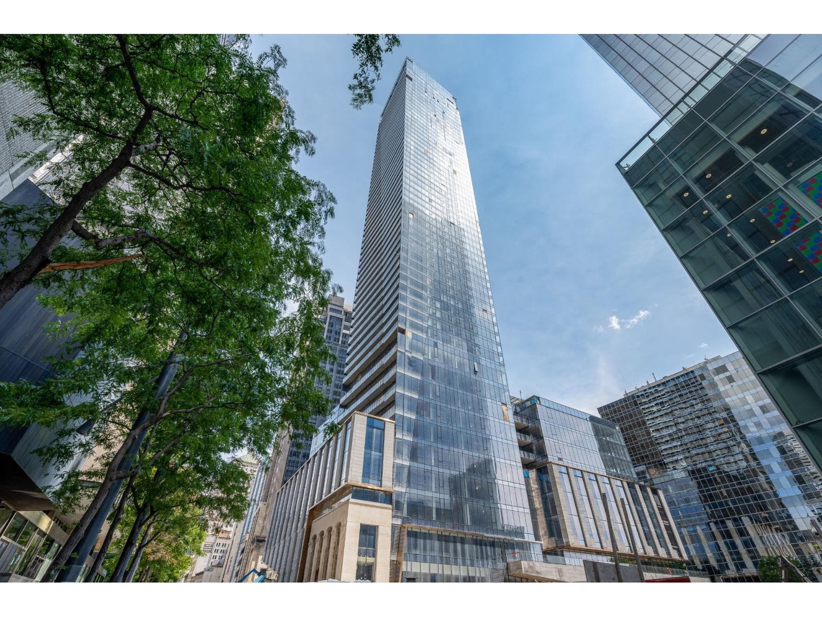 720 Rue St-Jacques, #4006, Montréal (Ville-Marie), Quebec H3C1E9 - photo 1