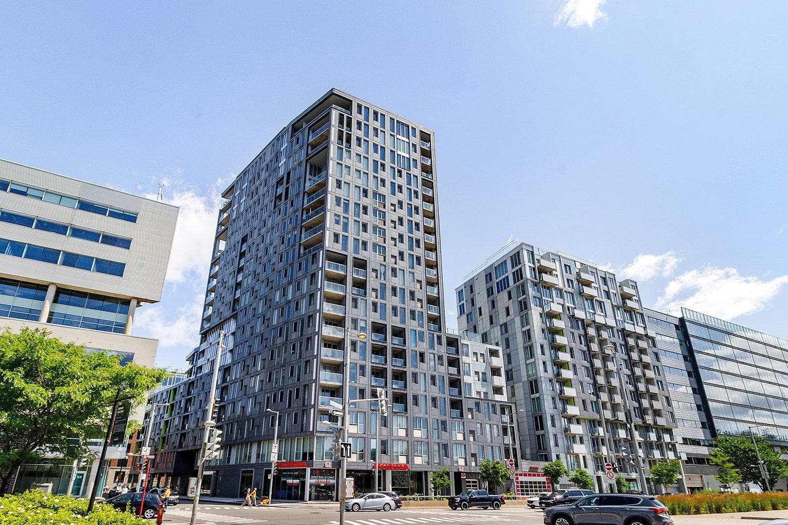 888 Rue Wellington, #309, Montréal (Ville-Marie), Quebec H3C0N1 - photo 1