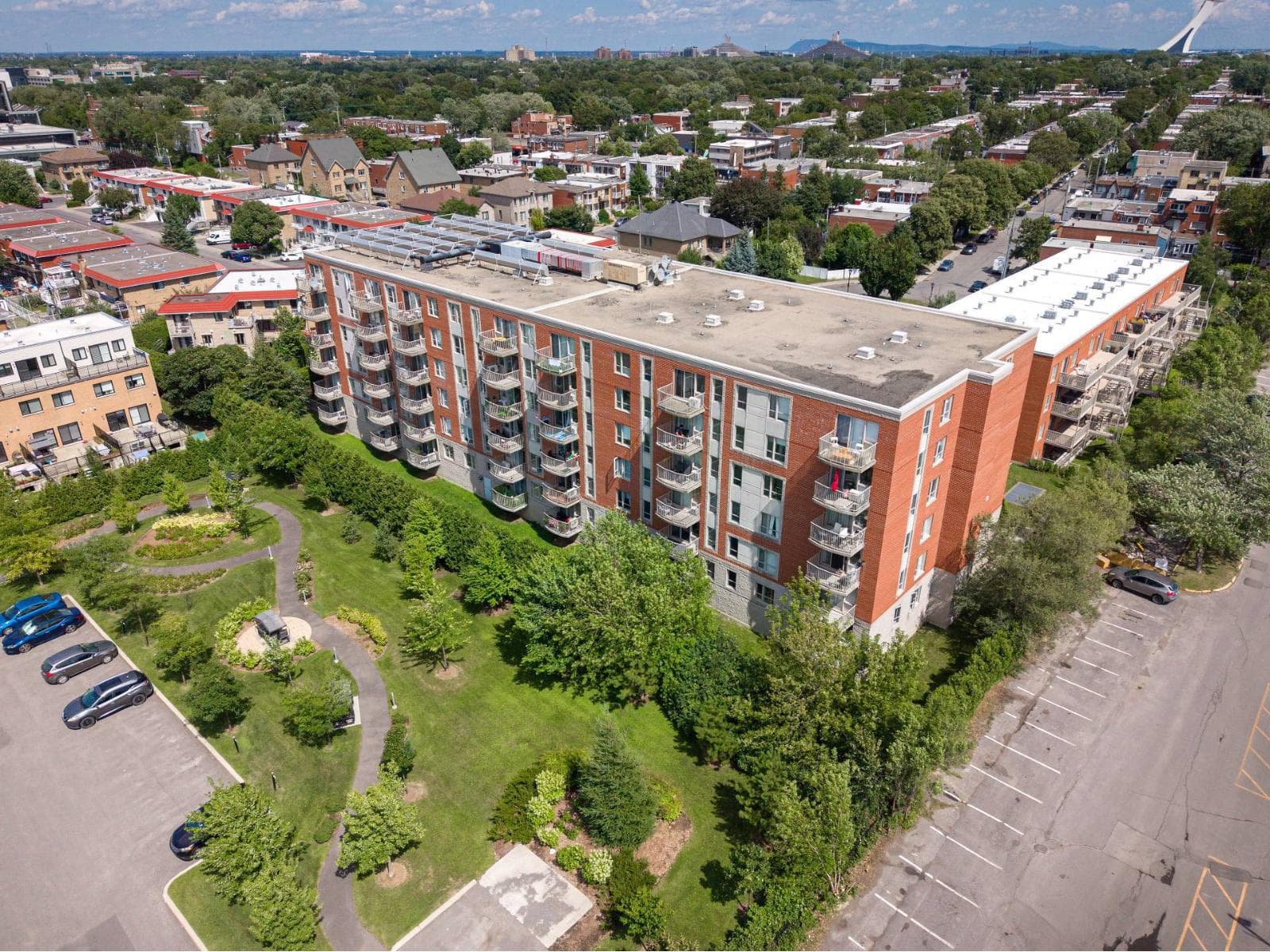 7050 27e Avenue, #412, Montréal (Saint-Léonard), Quebec H1S0A1 - photo 1
